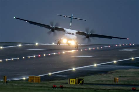 Strong winds from Storm Pia disrupt holiday travel in the UK